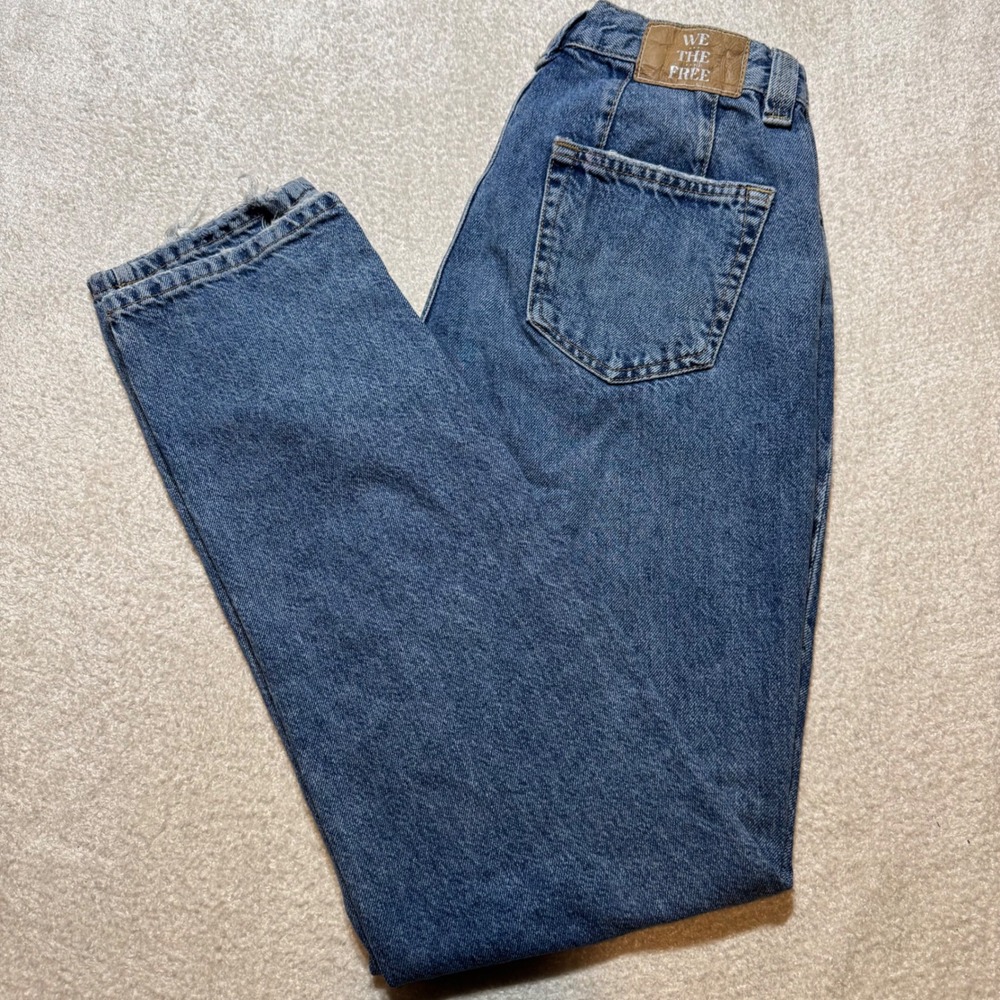 Free People We The Free CRVY Siren Low Rise Straight Leg Jeans Size 26 Blue